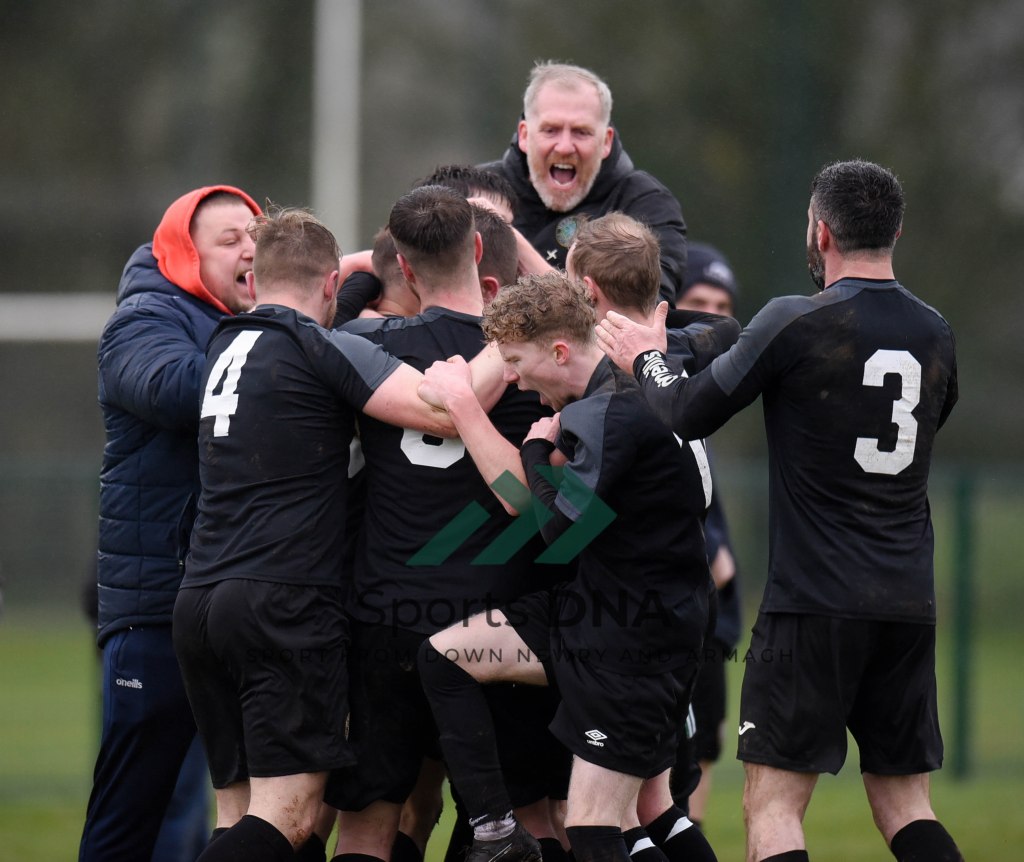 JOHNSY JUMPING THROUGH&nbsp;HOOPS